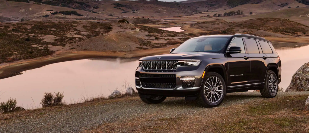 Electrified 2022 Jeep Grand Cherokee 4xe Plug-in Hybrid Model to Debut at New York International Auto Show